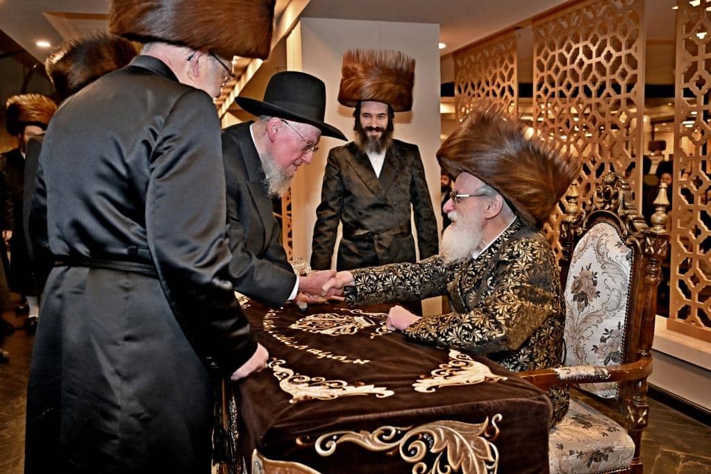 גלריה: אלפי חסידי ויז'ניץ התאחדו באילת בשבת היסטורית