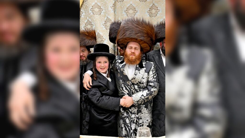 גלריה: שמחת הבר מצווה לבנו יחידו של האדמו"ר מנעשכיז