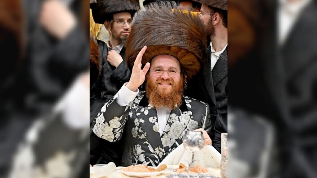 גלריה: שמחת הבר מצווה לבנו יחידו של האדמו"ר מנעשכיז