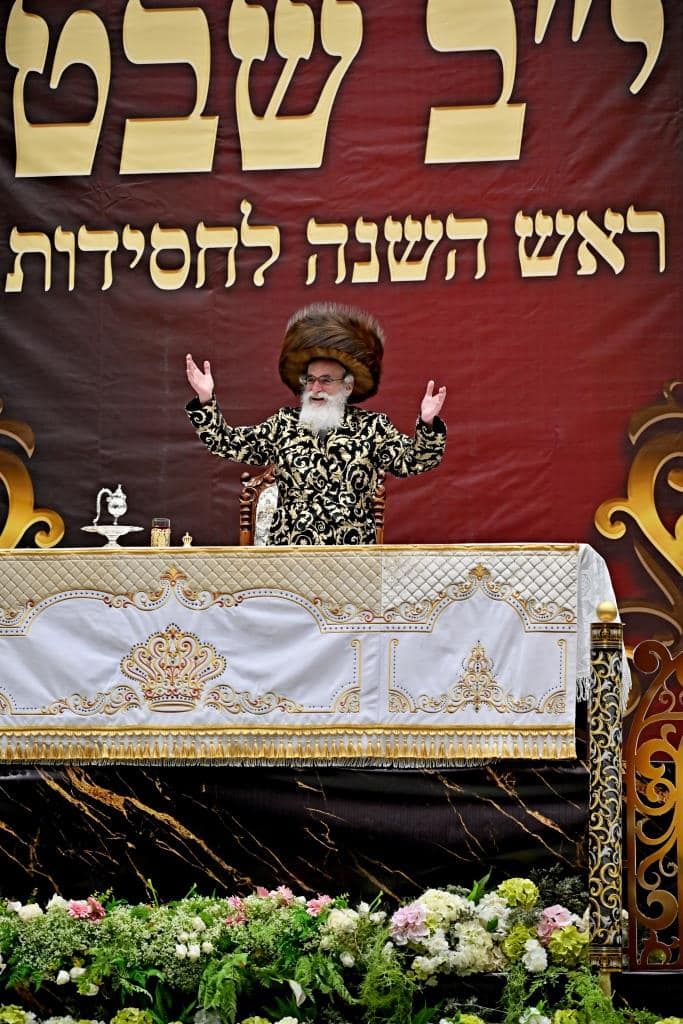 גלריה: אלפי חסידי ויז'ניץ התאחדו באילת בשבת היסטורית