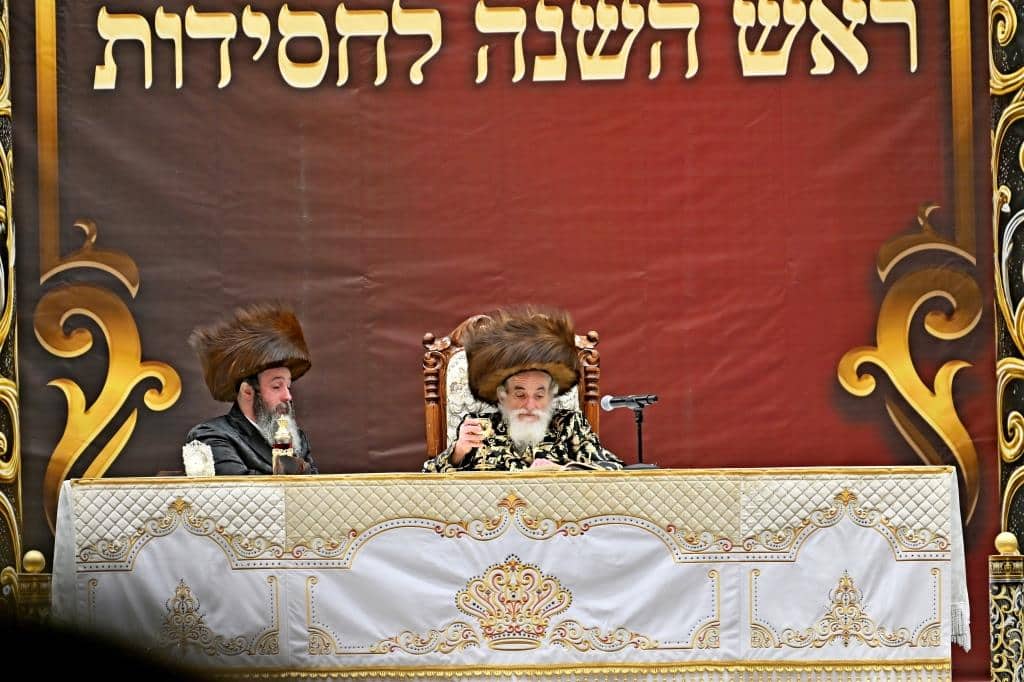 גלריה: אלפי חסידי ויז'ניץ התאחדו באילת בשבת היסטורית