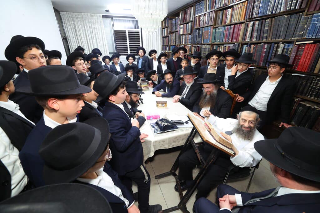 המסר המרתק של הגר"מ בן שמעון לתלמידים מתל ציון