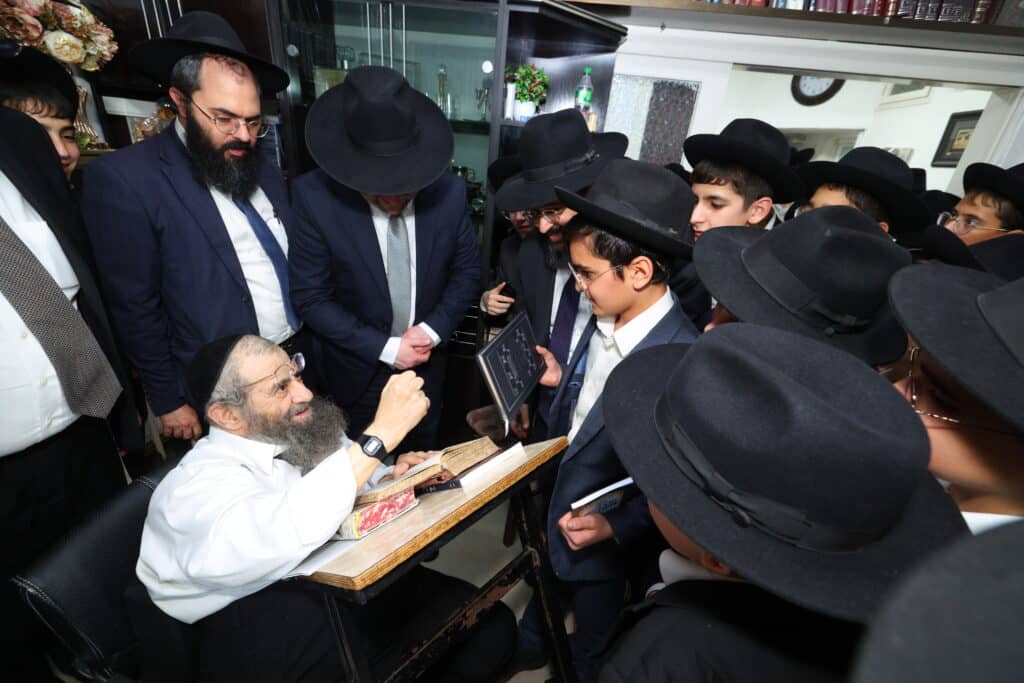 המסר המרתק של הגר"מ בן שמעון לתלמידים מתל ציון