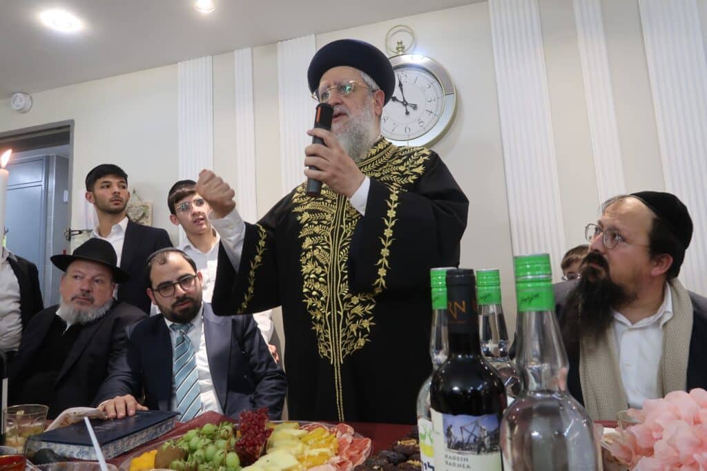 שולחן ט"ו בשבט של הגרש"מ עמאר והגר"ד יוסף