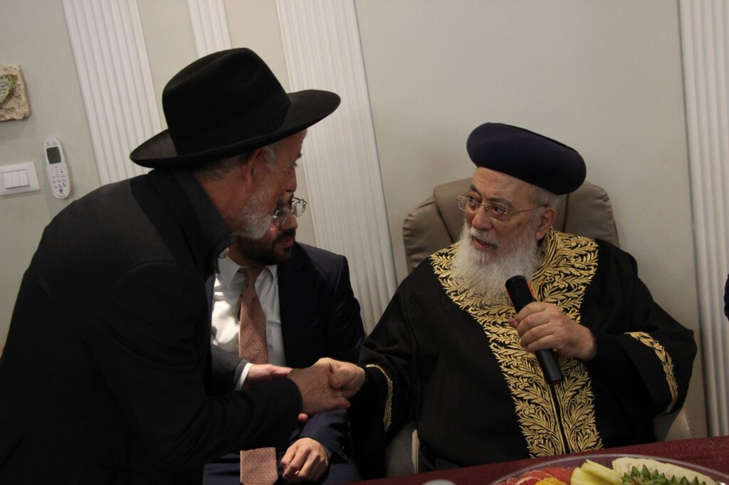 שולחן ט"ו בשבט של הגרש"מ עמאר והגר"ד יוסף