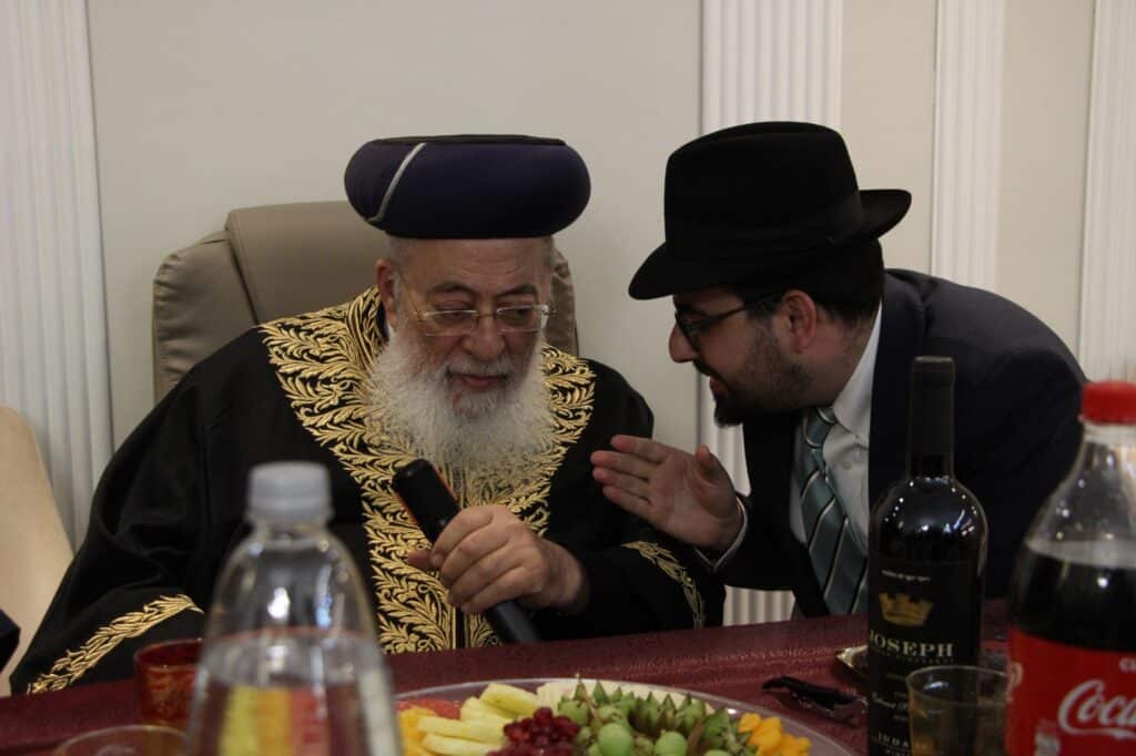 שולחן ט"ו בשבט של הגרש"מ עמאר והגר"ד יוסף