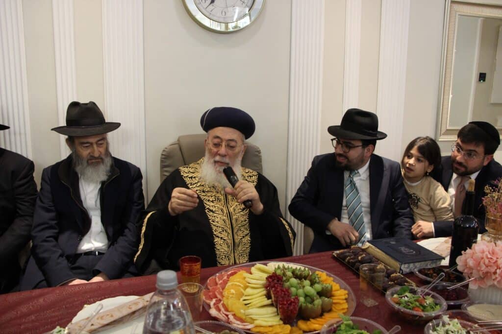 שולחן ט"ו בשבט של הגרש"מ עמאר והגר"ד יוסף