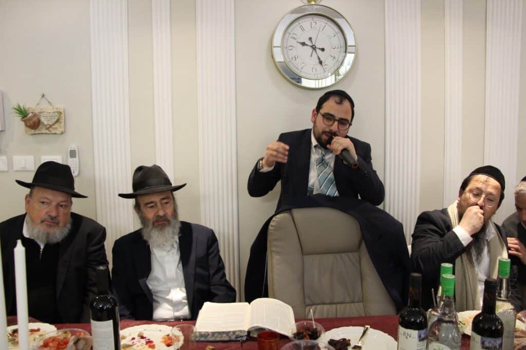 שולחן ט"ו בשבט של הגרש"מ עמאר והגר"ד יוסף