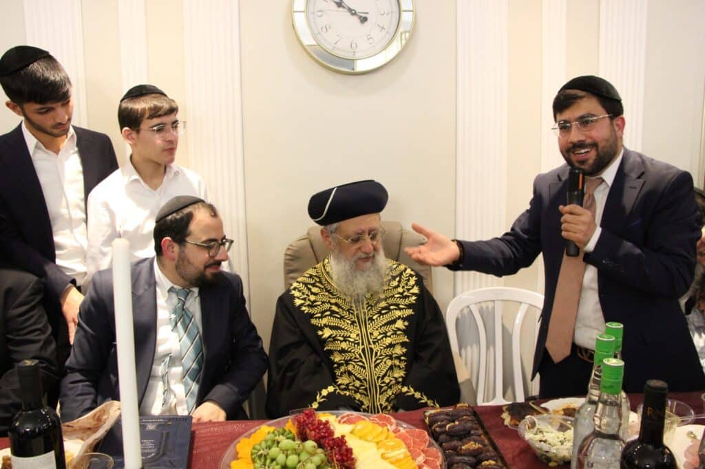 שולחן ט"ו בשבט של הגרש"מ עמאר והגר"ד יוסף