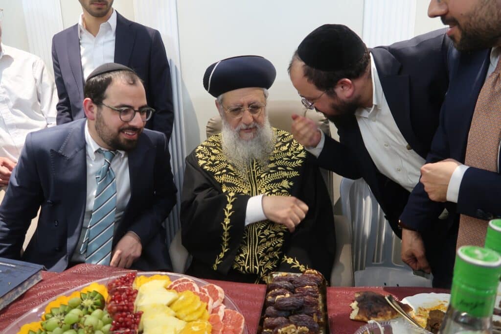 שולחן ט"ו בשבט של הגרש"מ עמאר והגר"ד יוסף