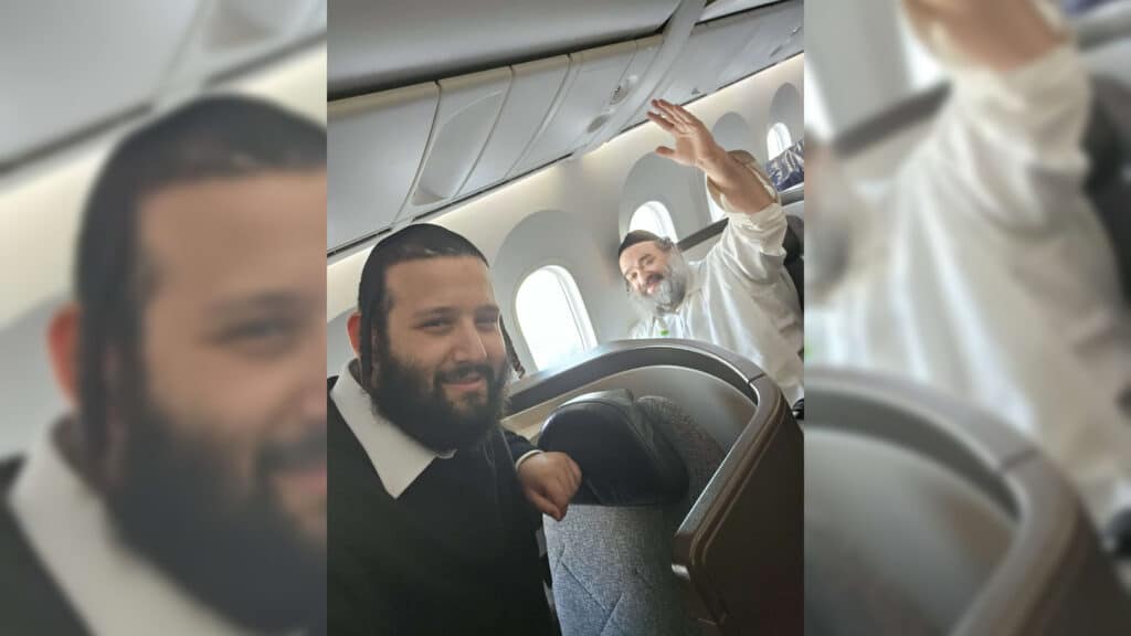 איצקוביץ': חגיגה בלב חלקת הקבורה והזמר שהתפוצץ מצחוק