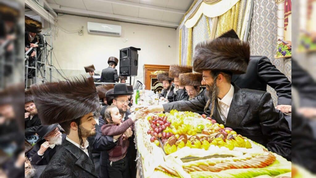 איצקוביץ': הקלידן של המלך וחגיגות המיליונים בארמון הפאר