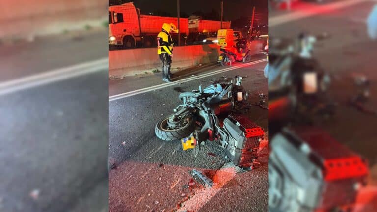 רוכב אופנוע נהרג בתאונה קשה סמוך למחלף בר אילן