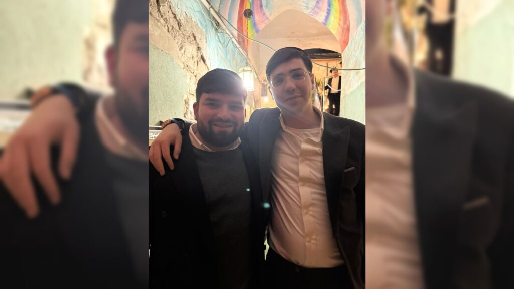 איצקוביץ': הקלידן של המלך וחגיגות המיליונים בארמון הפאר