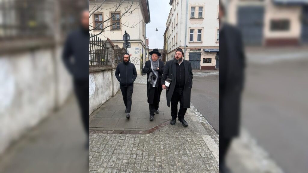 המשב"ק: המסע של 'צינור השפע' והסיור בשוק המרוקאי