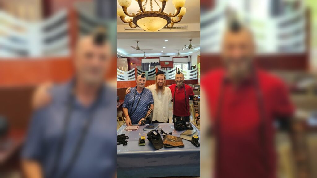 איצקוביץ': הקלידן של המלך וחגיגות המיליונים בארמון הפאר