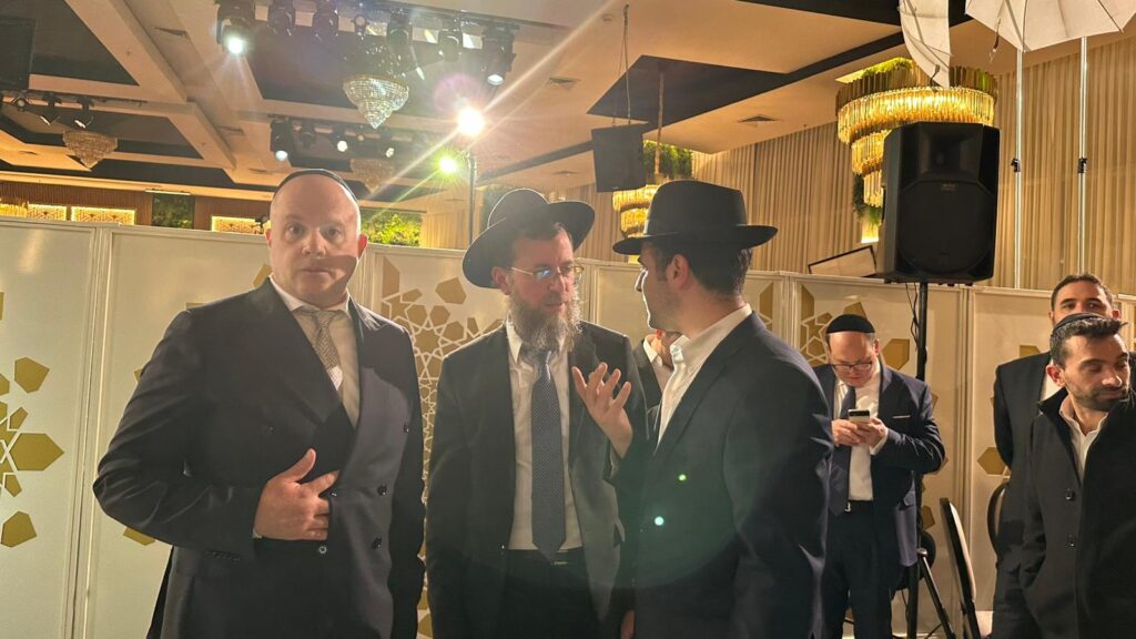 איצקוביץ': הקלידן של המלך וחגיגות המיליונים בארמון הפאר