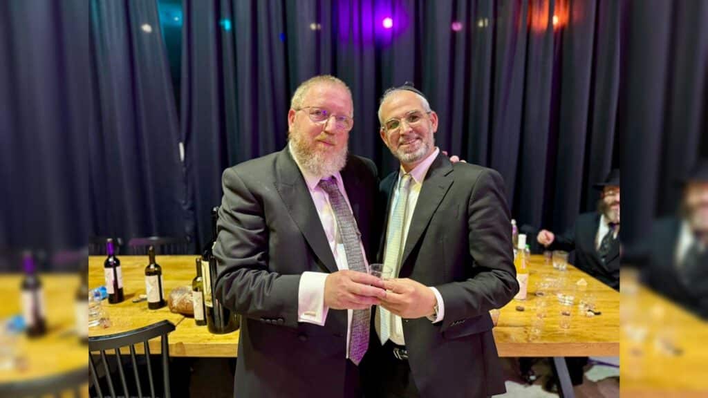 איצקוביץ': הקלידן של המלך וחגיגות המיליונים בארמון הפאר