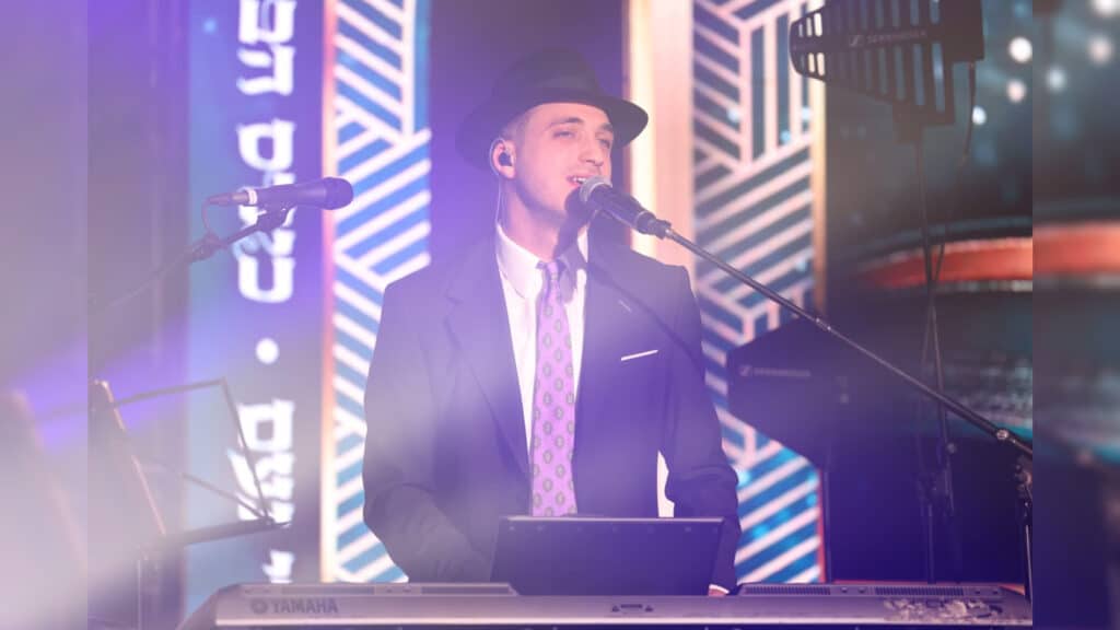 ב'אמרי נעם' ציינו 30 שנה לישיבה בכינוס בוגרים היסטורי