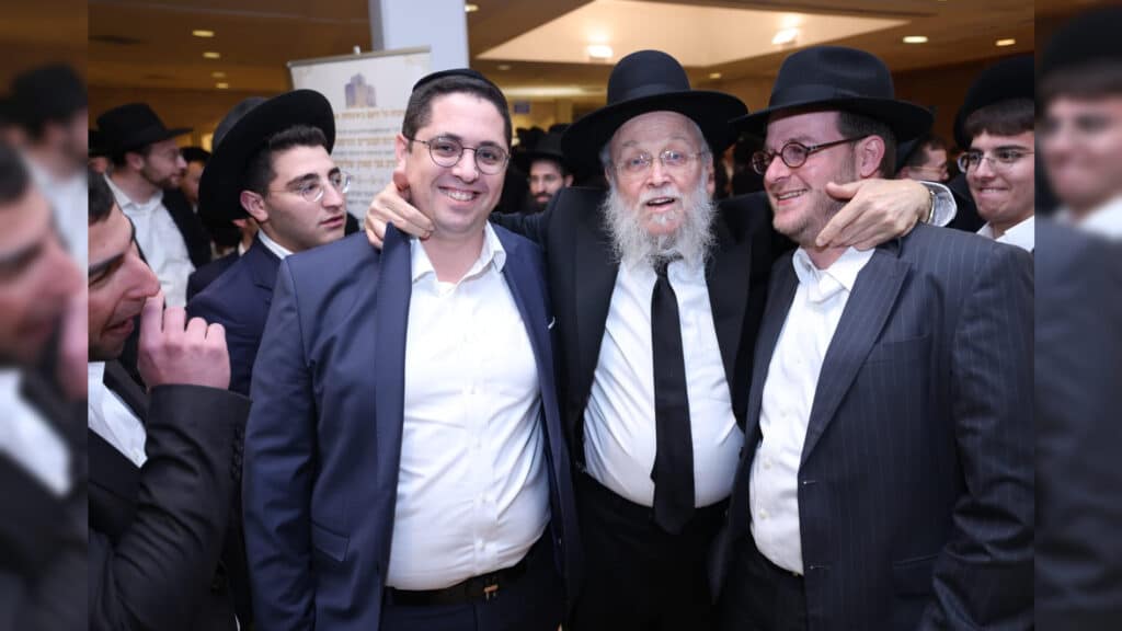 ב'אמרי נעם' ציינו 30 שנה לישיבה בכינוס בוגרים היסטורי