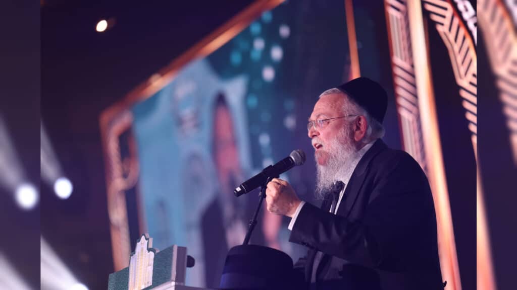 ב'אמרי נעם' ציינו 30 שנה לישיבה בכינוס בוגרים היסטורי