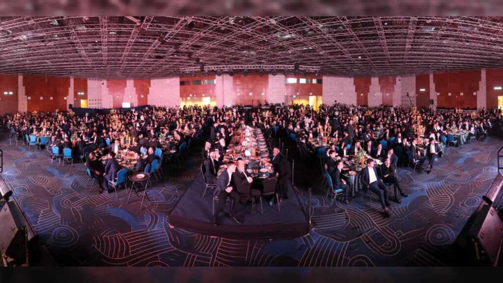 ב'אמרי נעם' ציינו 30 שנה לישיבה בכינוס בוגרים היסטורי