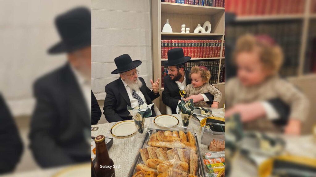 איצקוביץ': הקלידן של המלך וחגיגות המיליונים בארמון הפאר