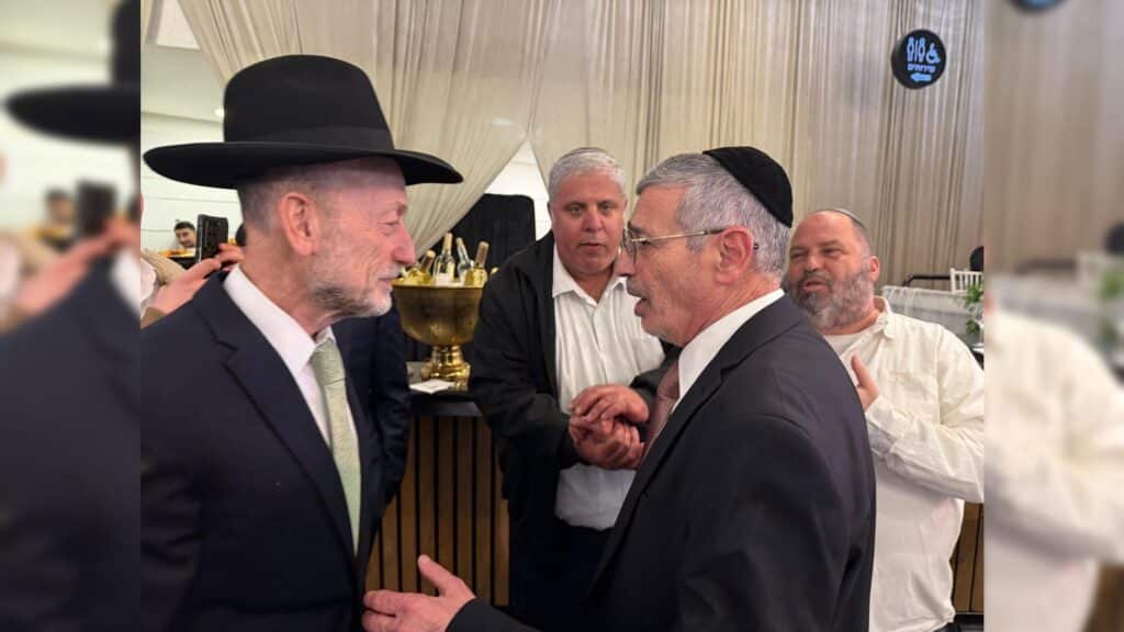 איצקוביץ': הקלידן של המלך וחגיגות המיליונים בארמון הפאר