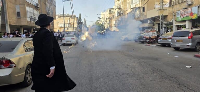 אנרכיסטים משני הצדדים: הזעם בלהבות שהציתו את בני ברק