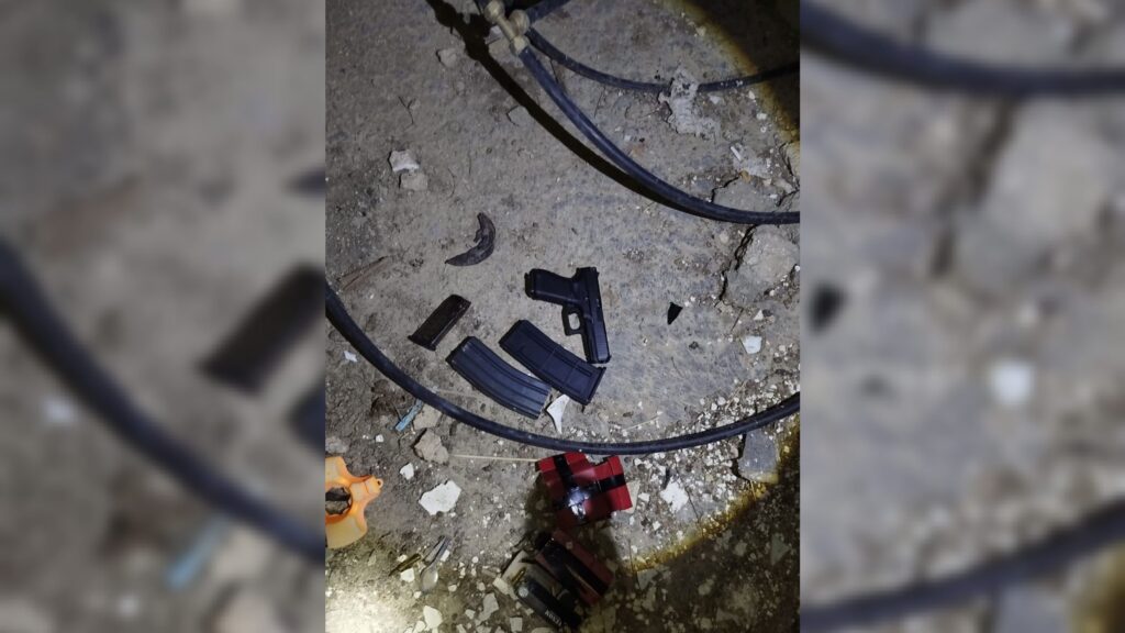 המחסן הצבאי העצום שהתגלה בפשיטה בלב כפר עקב