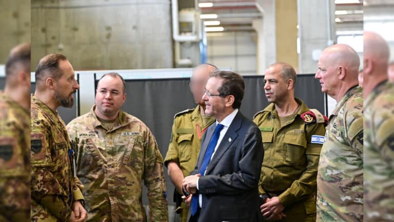 "מתפלל שמשטר הטרור האיראני ייעלם"