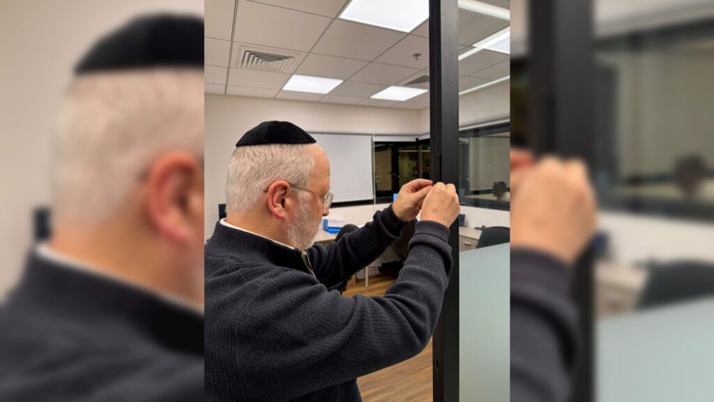 איצקוביץ': בין זעקות 'יבטל' לטעות של העיתון הנחשב במגזר