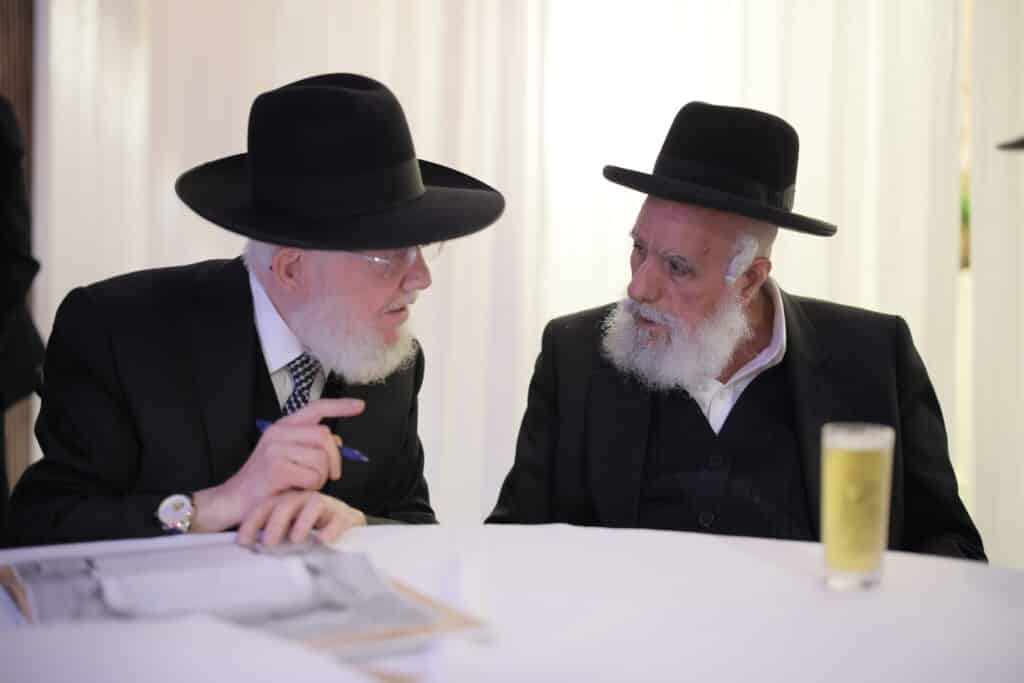 השידוך המדובר: נכדת הגר"מ מאזוז עם תלמיד הישיבה