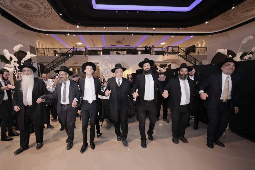 השידוך המדובר: נכדת הגר"מ מאזוז עם תלמיד הישיבה