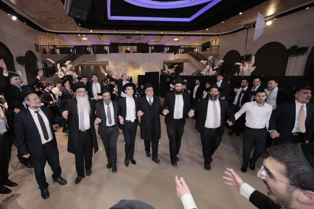 השידוך המדובר: נכדת הגר"מ מאזוז עם תלמיד הישיבה