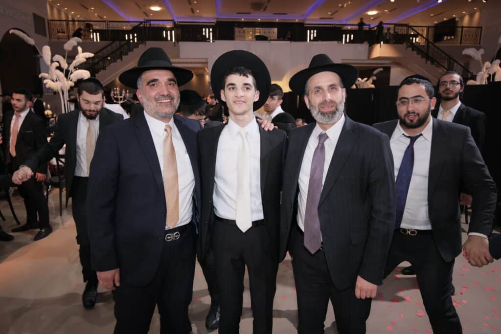 השידוך המדובר: נכדת הגר"מ מאזוז עם תלמיד הישיבה