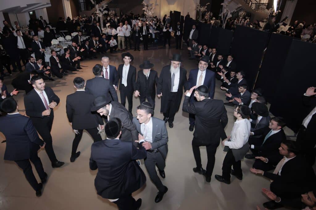 השידוך המדובר: נכדת הגר"מ מאזוז עם תלמיד הישיבה