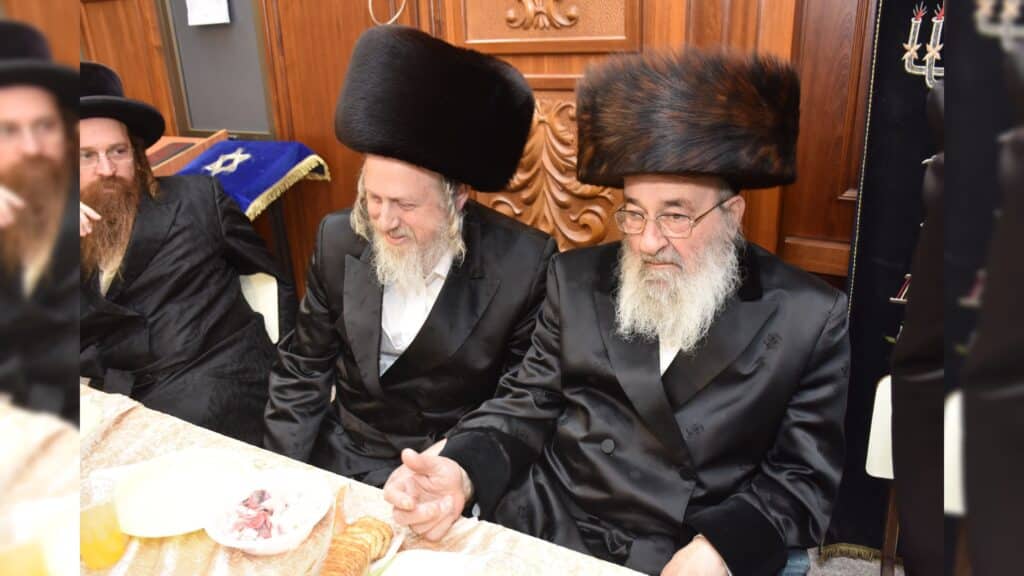 גלריית משמחת התנאים בחצרות אוזרוב טריסק - צפו