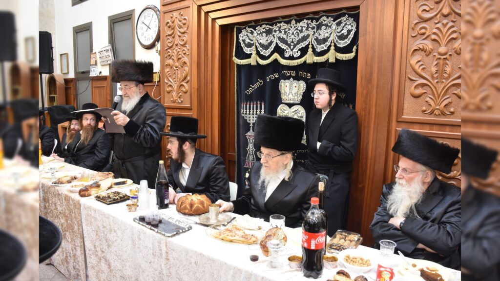 גלריית משמחת התנאים בחצרות אוזרוב טריסק - צפו