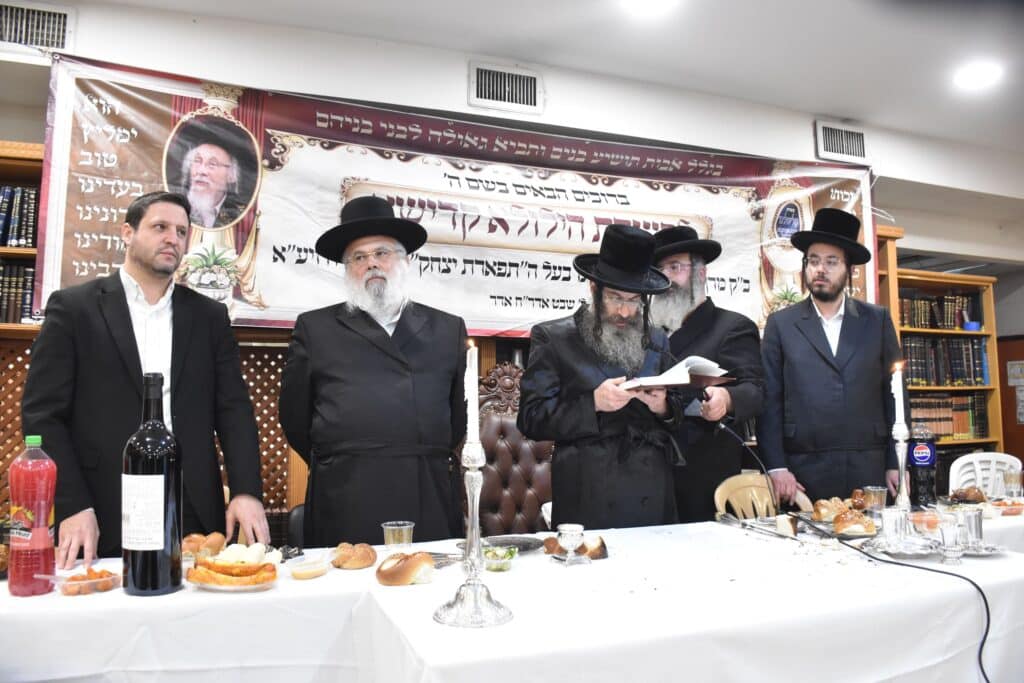האדמו"ר מקליוולנד ערך סעודת הילולא לרגל היארצייט של אביו