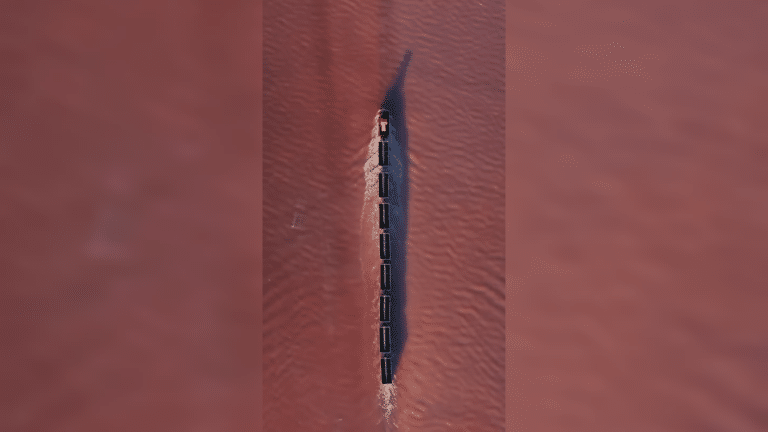 נוף שלא רואים כל יום: המקום שבו טבע קיצוני הפך לאטרקציה