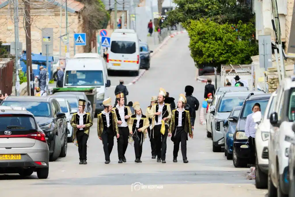 גלריה מאווירת פורים המיוחדת מסמטאות מאה שערים