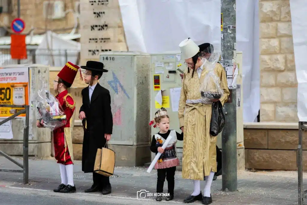 גלריה מאווירת פורים המיוחדת מסמטאות מאה שערים