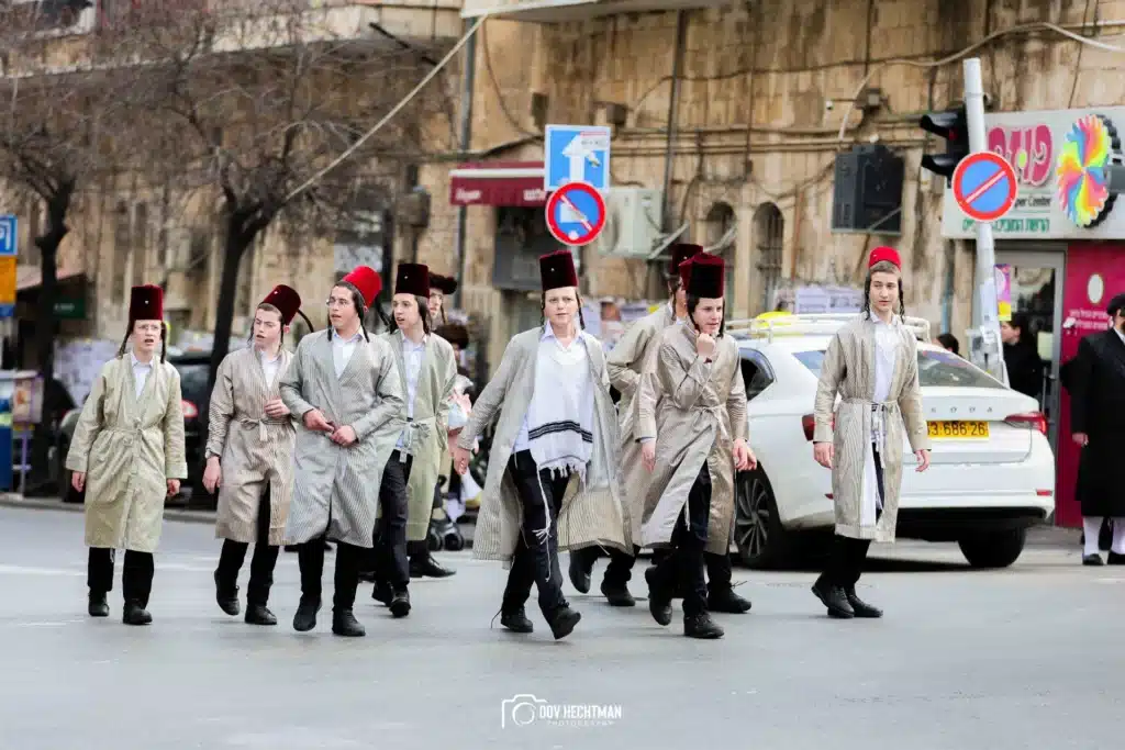 גלריה מאווירת פורים המיוחדת מסמטאות מאה שערים