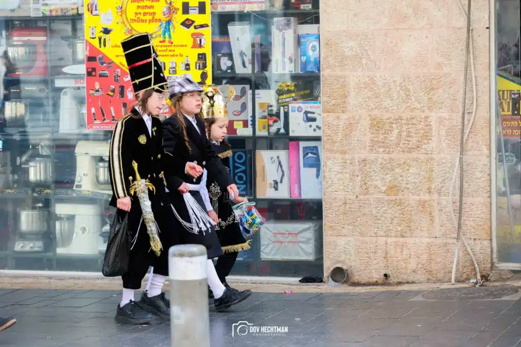 גלריה מאווירת פורים המיוחדת מסמטאות מאה שערים