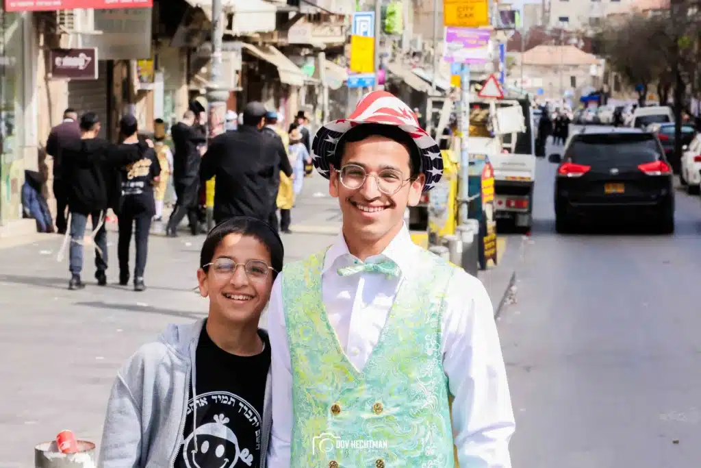 גלריה מאווירת פורים המיוחדת מסמטאות מאה שערים