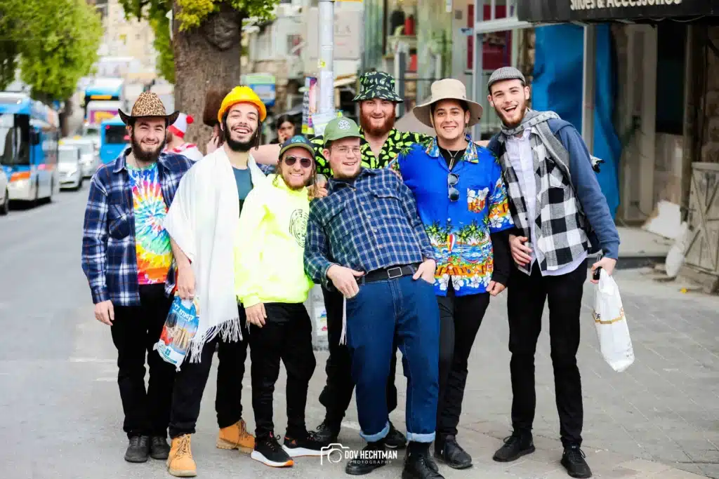 גלריה מאווירת פורים המיוחדת מסמטאות מאה שערים