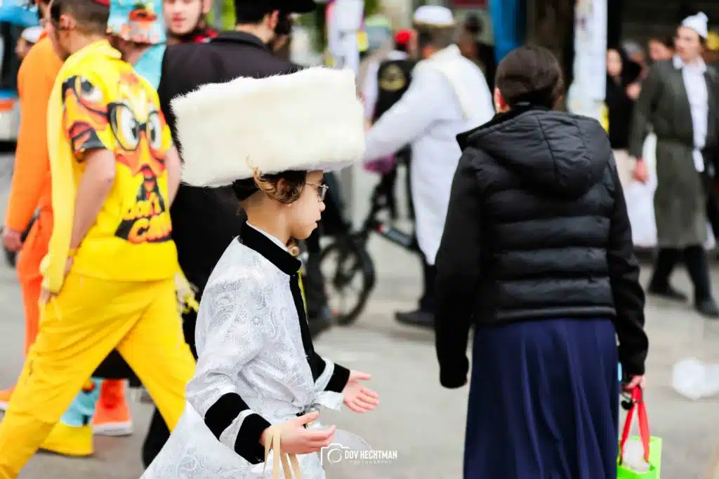 גלריה מאווירת פורים המיוחדת מסמטאות מאה שערים