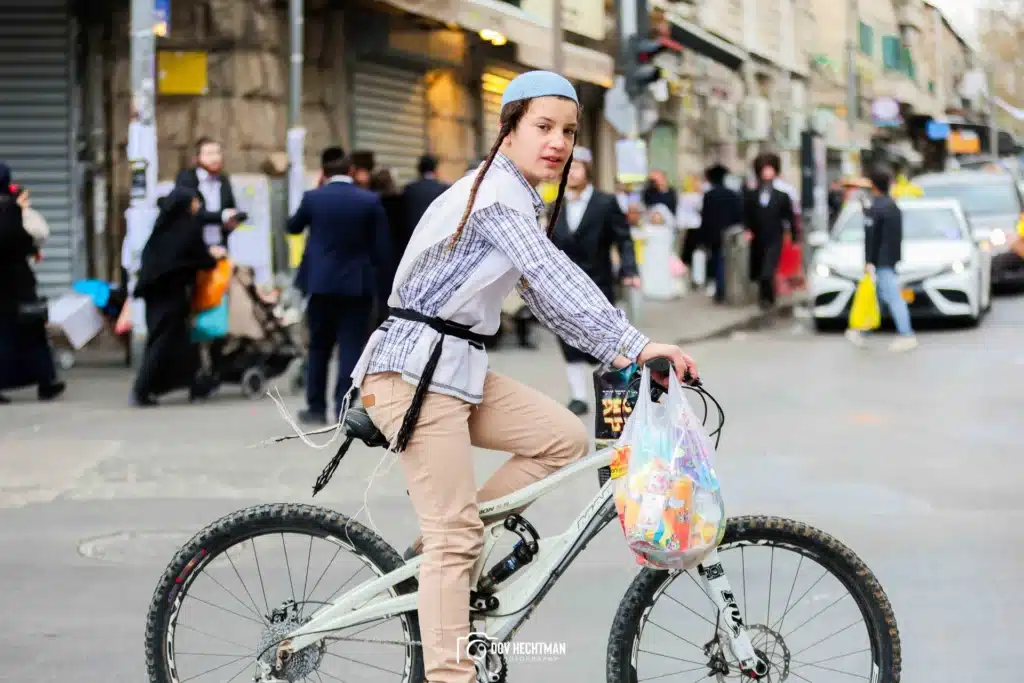 גלריה מאווירת פורים המיוחדת מסמטאות מאה שערים