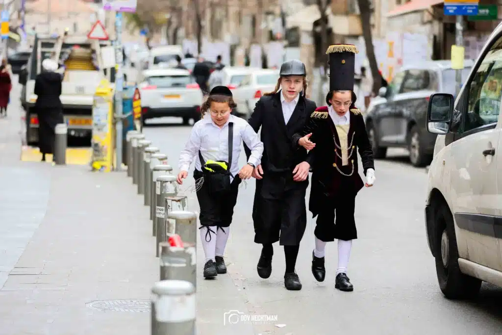 גלריה מאווירת פורים המיוחדת מסמטאות מאה שערים